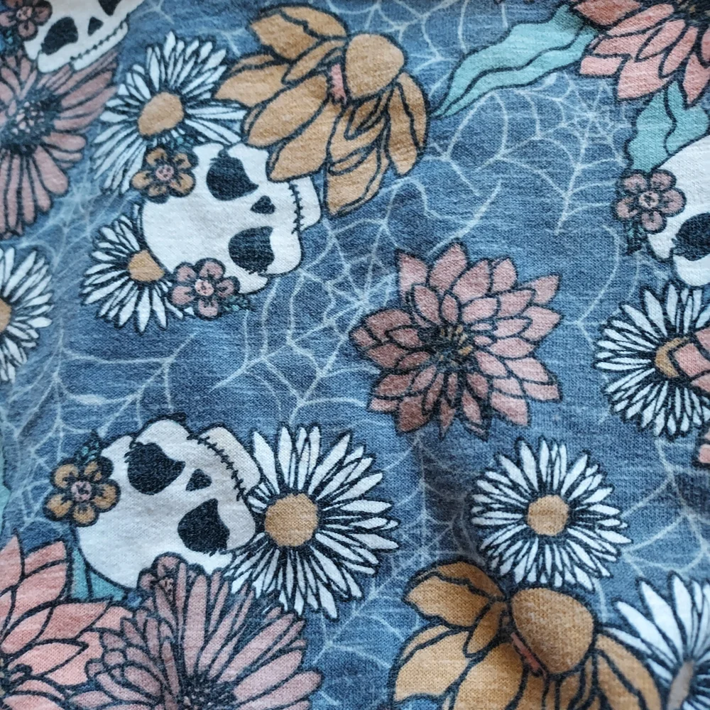 Jessica Simpson Girls Gray Floral Skull Two-Piece Set 18mo Quirky Whimsy